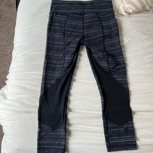 Lululemon leggings!! Size 6!